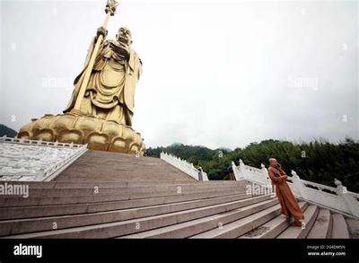 麗江網(wǎng)絡(luò)產(chǎn)品代理加盟合同